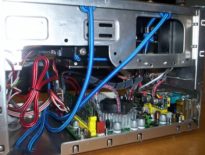 Right view of server
